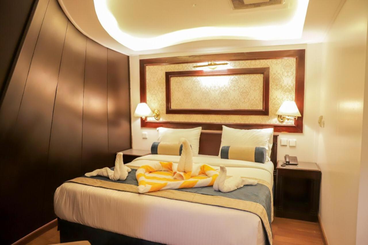 Champollion II 5 Stars Nile Cruise Hotel Luxor Exterior photo