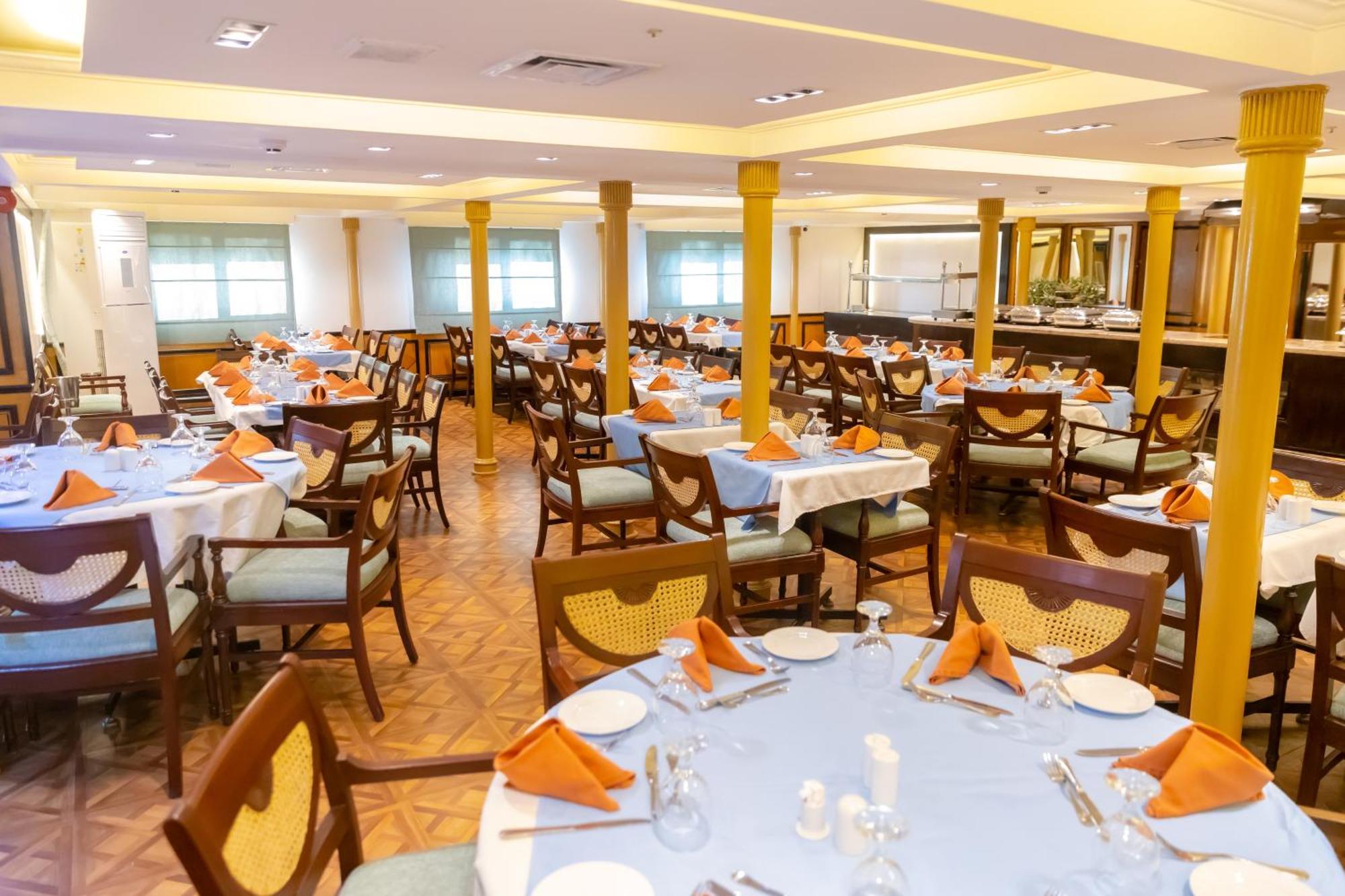 Champollion II 5 Stars Nile Cruise Hotel Luxor Exterior photo