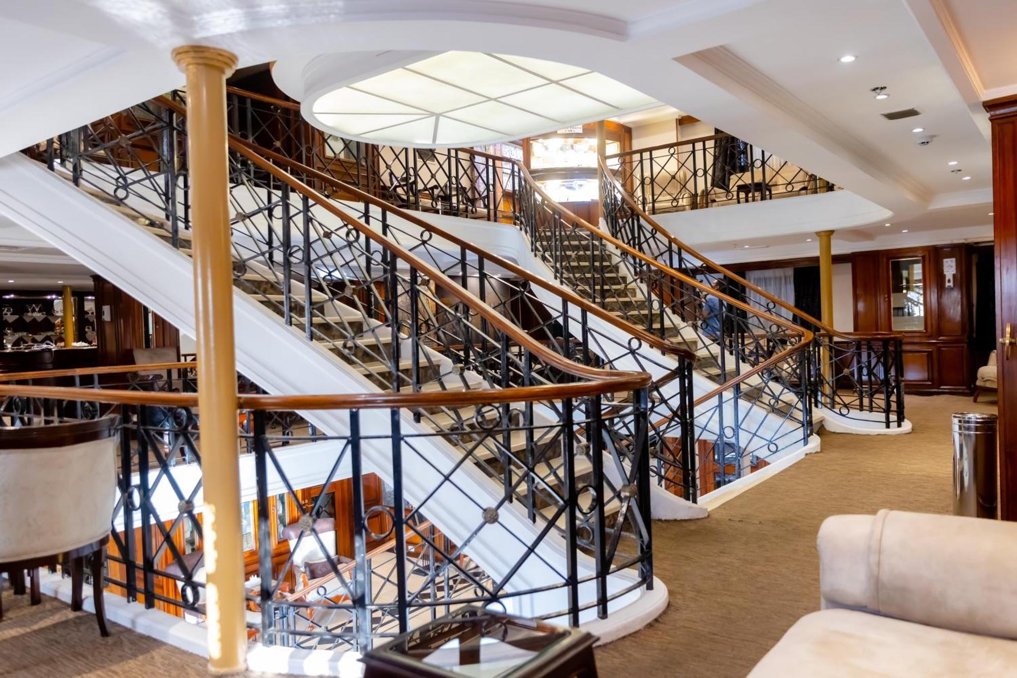 Champollion II 5 Stars Nile Cruise Hotel Luxor Exterior photo