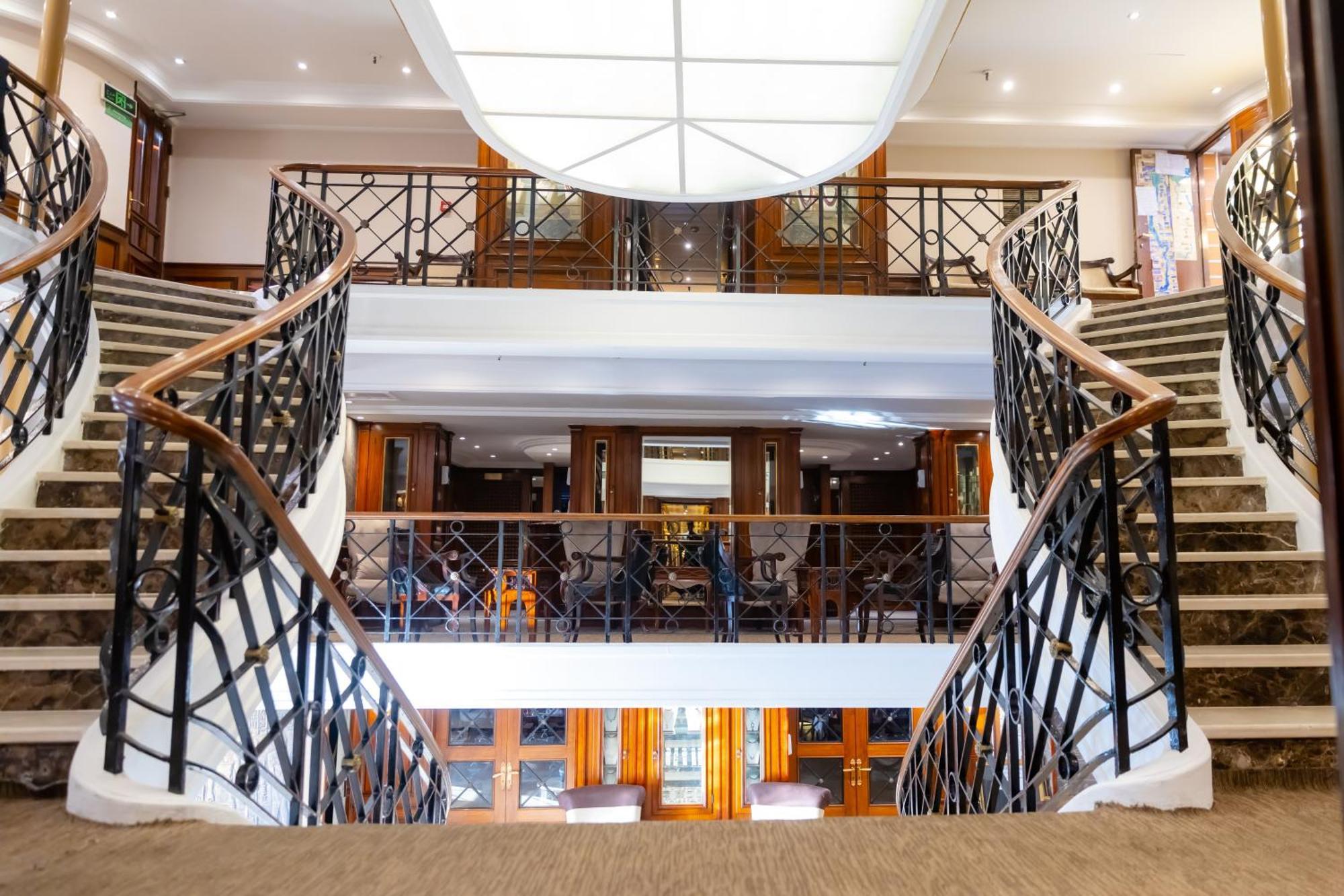 Champollion II 5 Stars Nile Cruise Hotel Luxor Exterior photo
